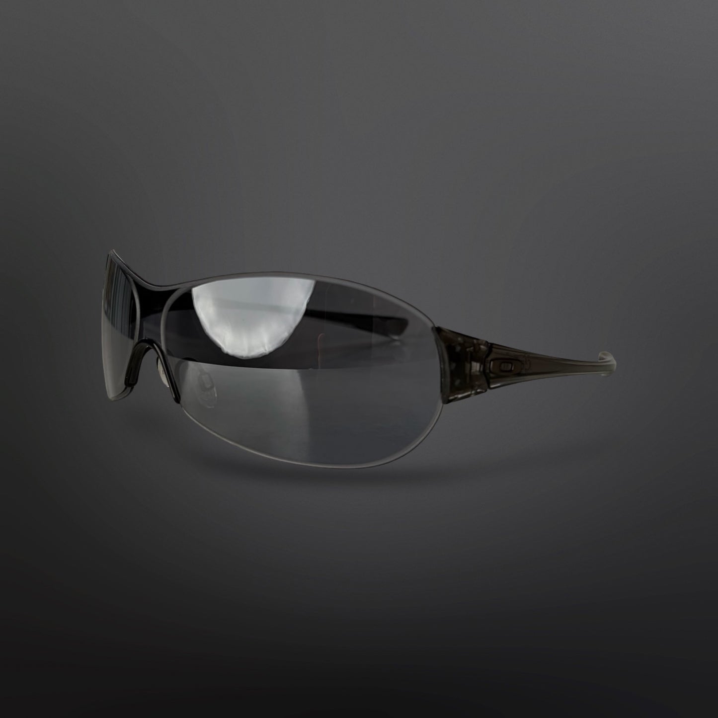 Oakley Conduct Solbriller Sunglasses – Smoke Lens / Grey Frame (Vintage Shield)