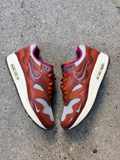 Originalfoto af Nike x Patta Air Max 1 med bølgede paneler